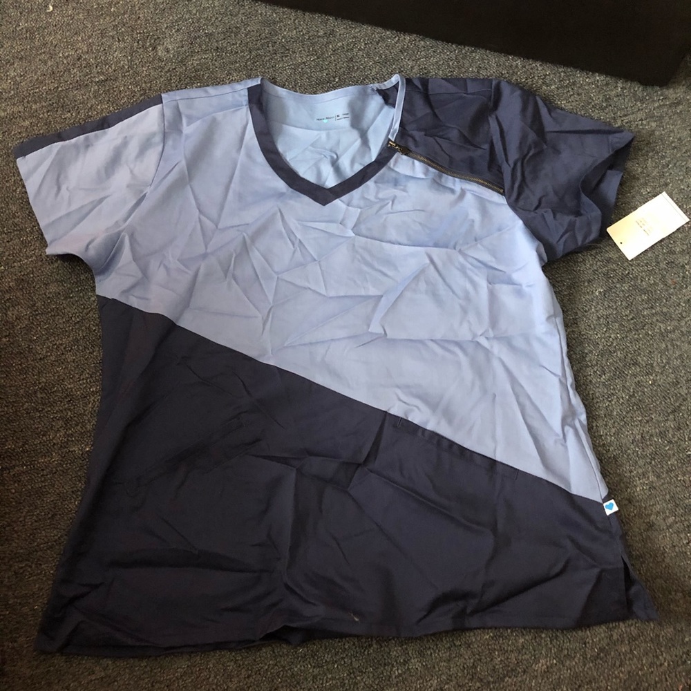 NurseMates XL Scrub Top